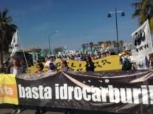 Abruzzo: ‘La costa delle Trivelle. Dati e numeri sulla deriva petrolifera’