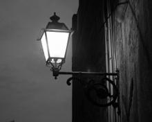 Milano s’illumina di led