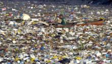Quel continente di rifiuti in plastica alla deriva nelle acque del Pacifico